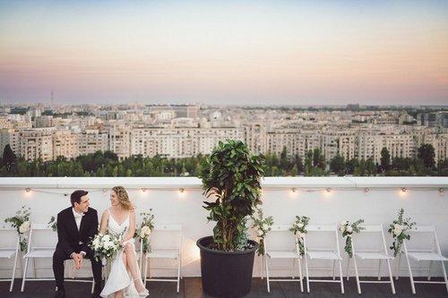 mobile - carousel-hero-element image-2