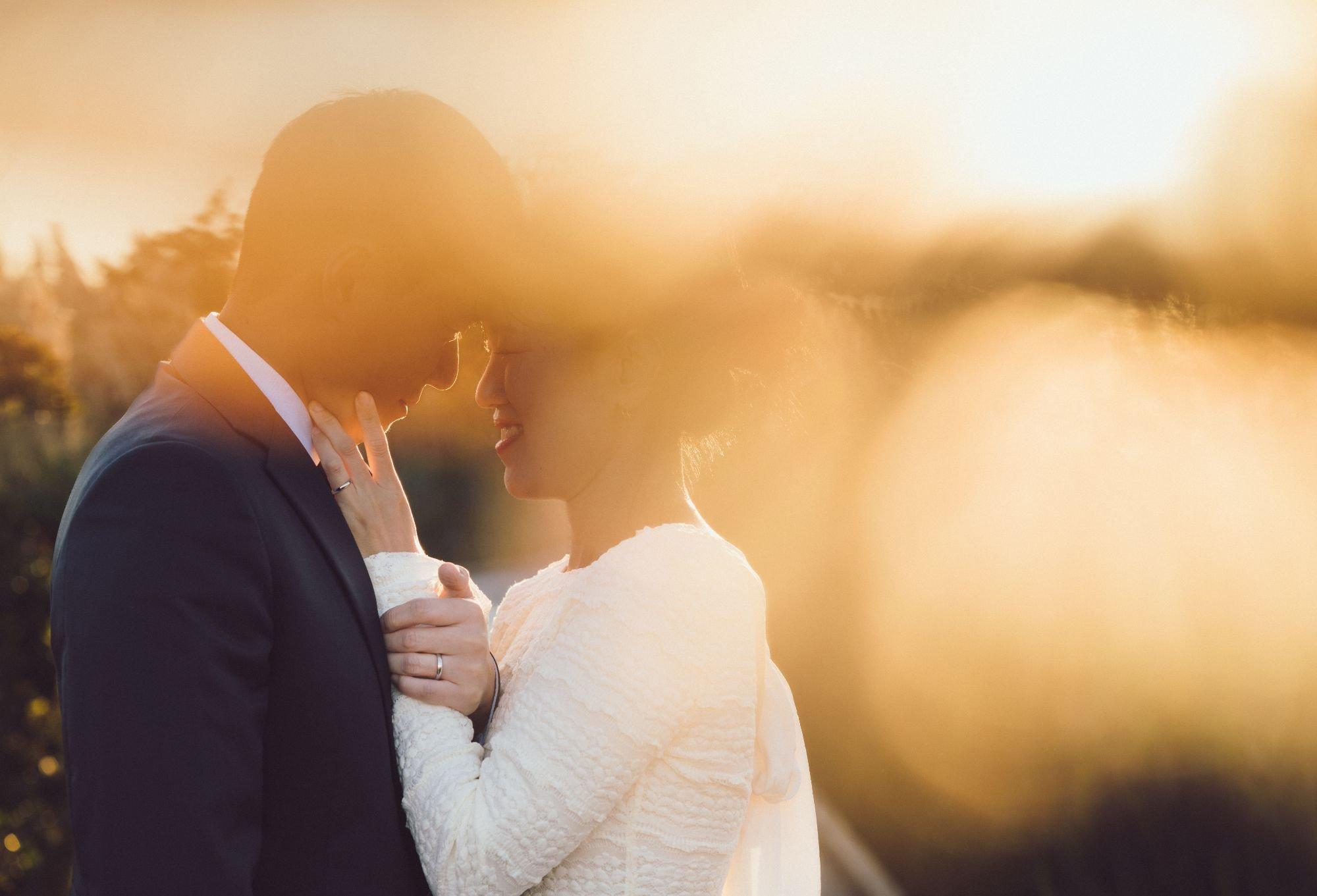 carousel-hero-element image-0