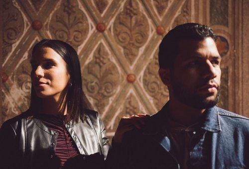 mobile - carousel-hero-element image-0