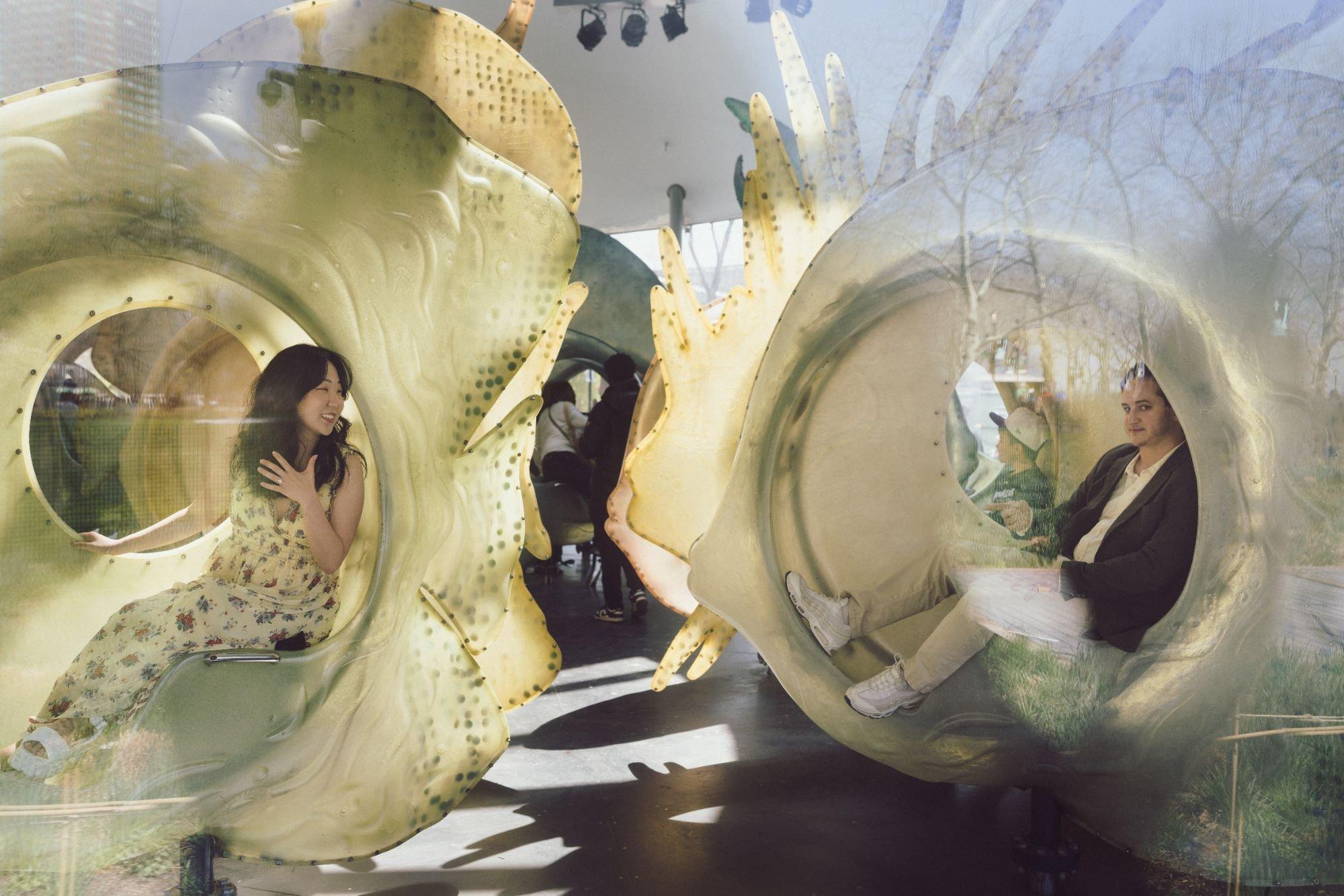 carousel-hero-element image-0